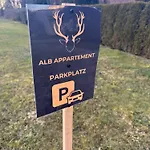 Alb - Gemuetliche Mit Balkon شقة