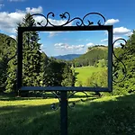 شقة Alb - Gemuetliche Mit Balkon