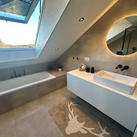 Alb - Gemuetliche Mit Balkon 바링엔