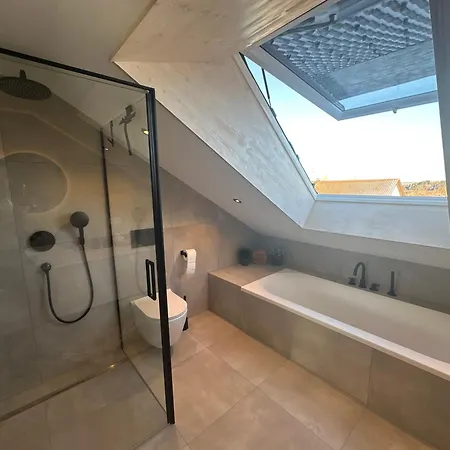 Alb - Gemuetliche Mit Balkon