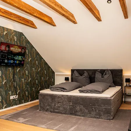 아파트 Alb - Gemuetliche Mit Balkon *