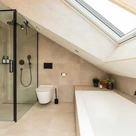 Alb - Gemuetliche Mit Balkon 바링엔