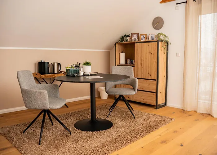 Alb - Gemuetliche Mit Balkon